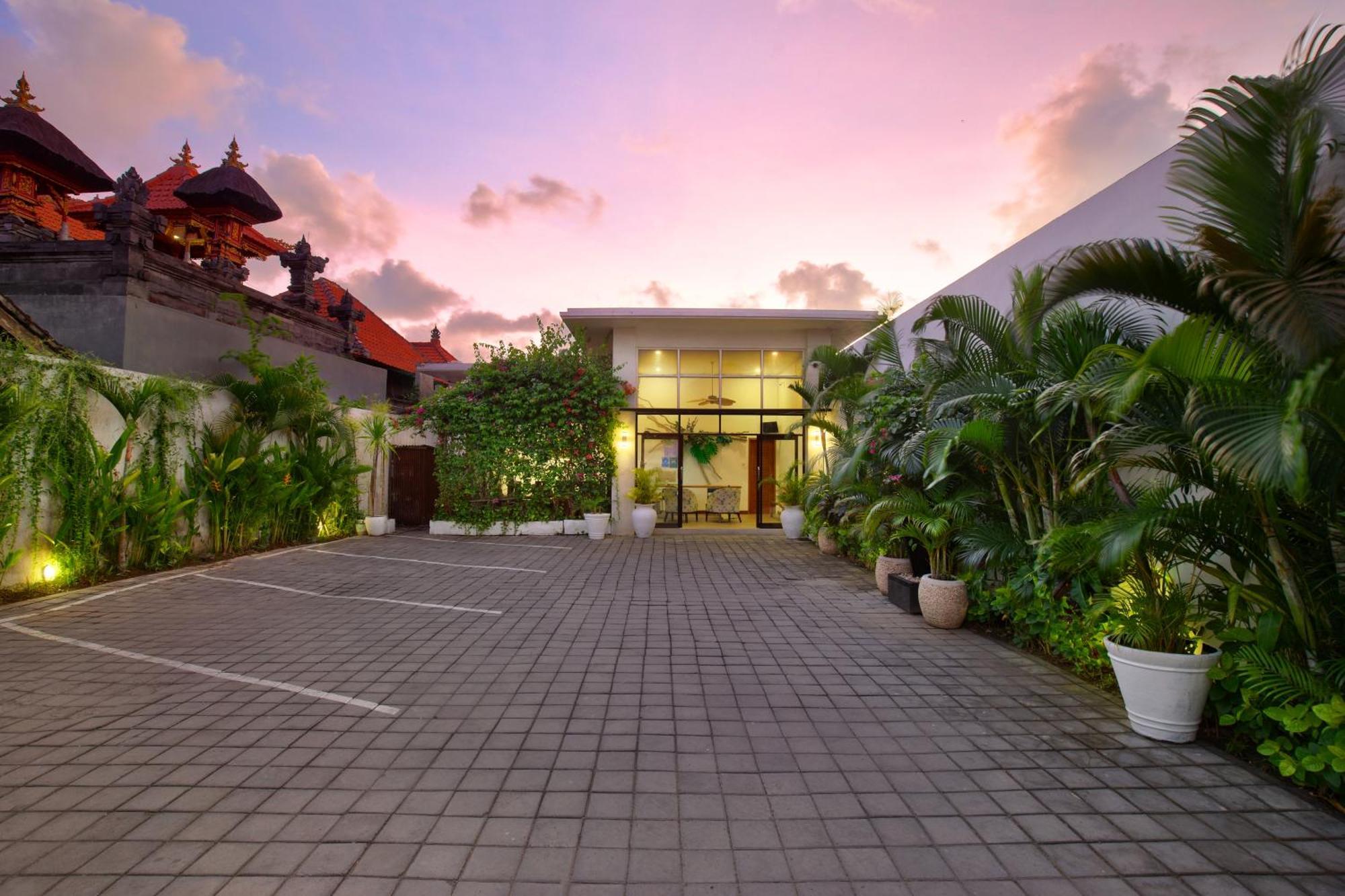 The Luxury Collection, Monaco Blu Villa Seminyak  Luaran gambar