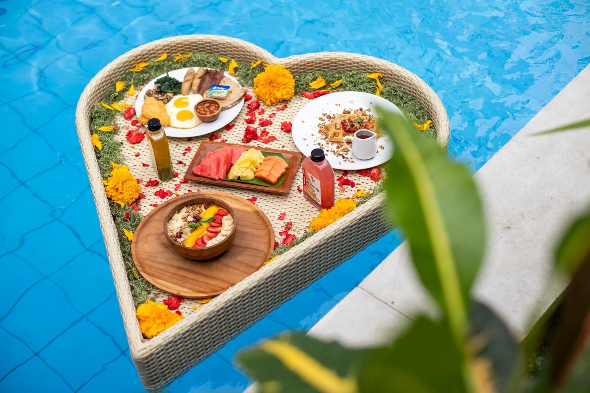 The Luxury Collection, Monaco Blu Villa Seminyak  Luaran gambar