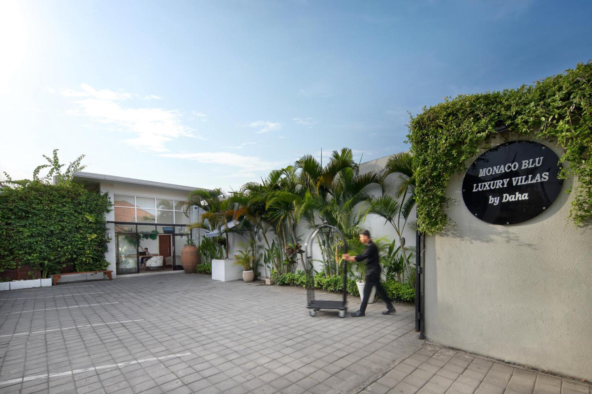 The Luxury Collection, Monaco Blu Villa Seminyak  Luaran gambar