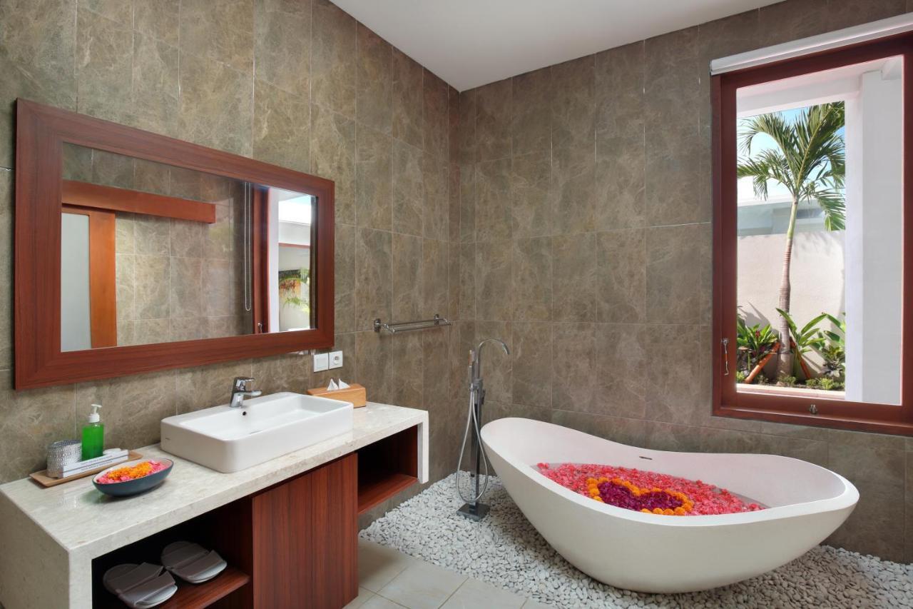 The Luxury Collection, Monaco Blu Villa Seminyak  Luaran gambar
